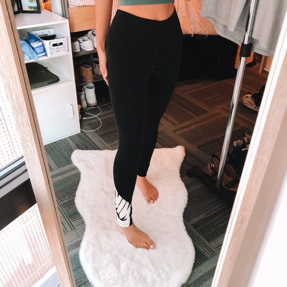 Nike Black Leggings!! - Picture 2 of 10